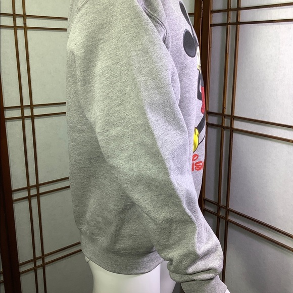 Walt Disney World Mickey Mouse Pullover Sweater Crew Neck Long Sleeve Gray Sz M - Picture 3 of 12